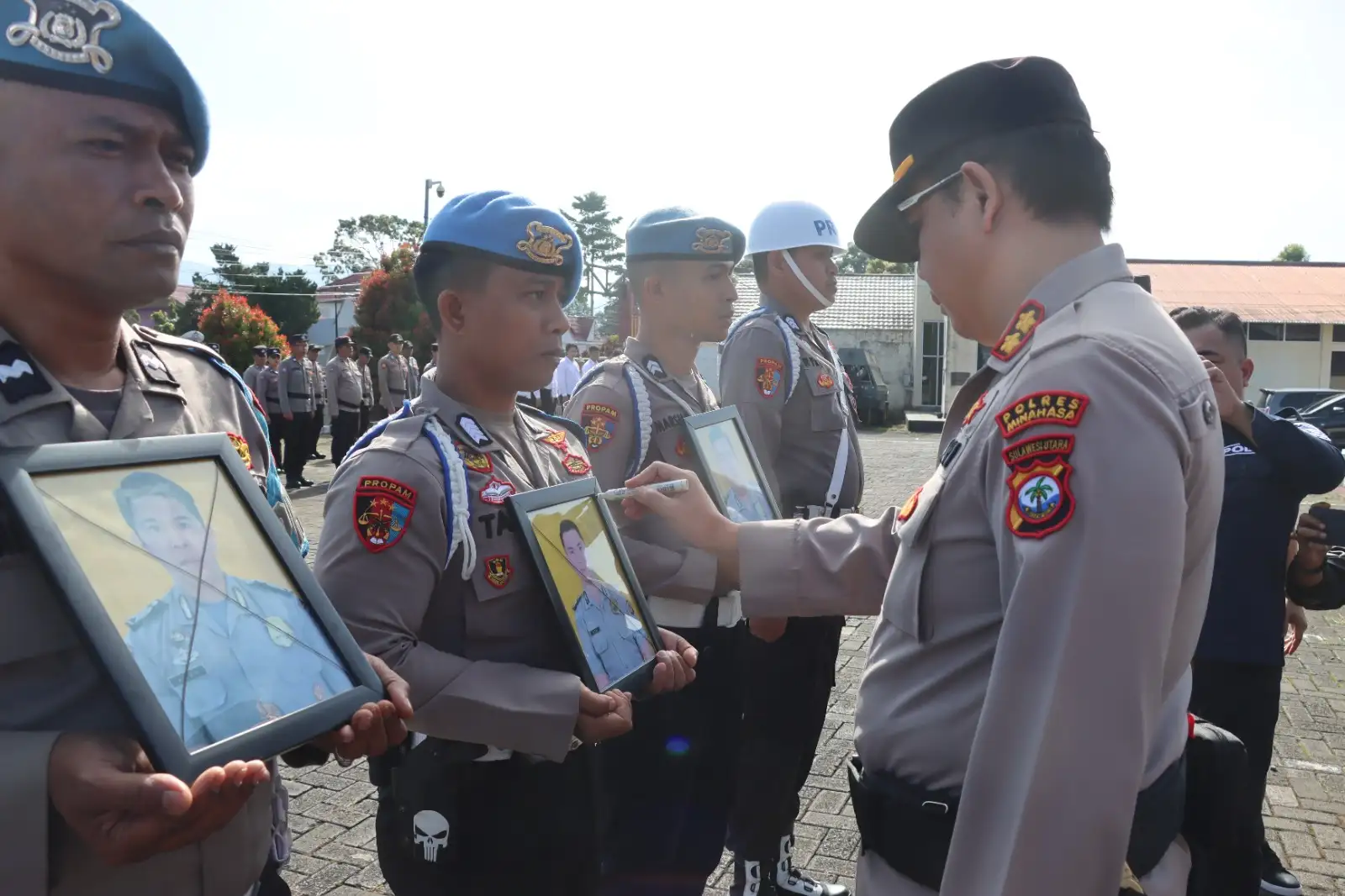 Polres Minahasa Gelar Upacara PTDH, Tegaskan Komitmen Penegakan Disiplin dan Etika